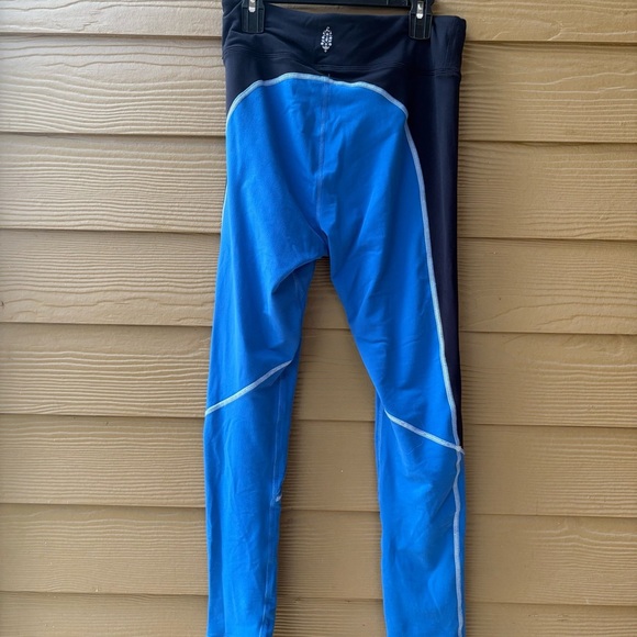 Free People Movement Dawn To Dusk Base Layer Leggings Size Small - Picture 4 of 7